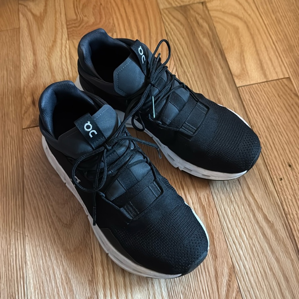 On Running Cloudnova Women’s 9.5